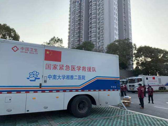 武汉方舱医院建成!和军用方舱医院区别在哪?