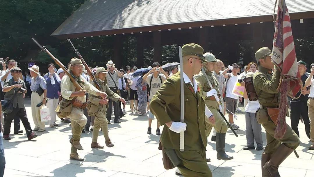 日本宣判在靖国神社烧"东条英机"牌位的中国人有罪!曾