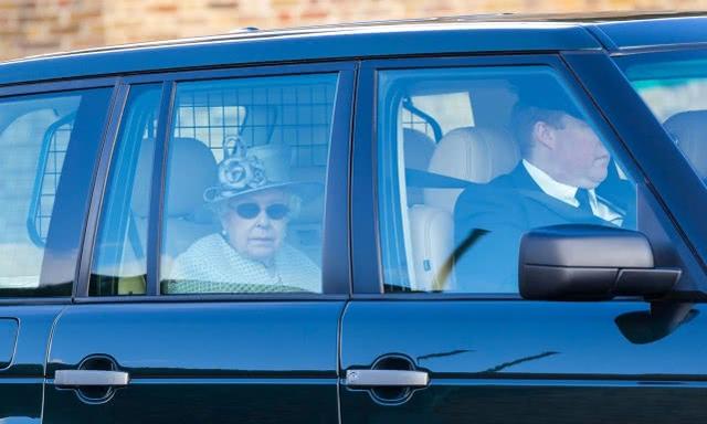 英国女王为躲避疫情撤离白金汉宫 前往温莎城堡居住