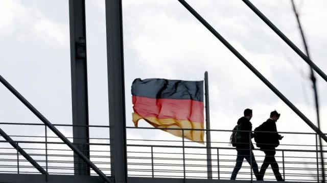 德国议员呼吁在新冠疫情下取消对俄制裁，称各国应互助