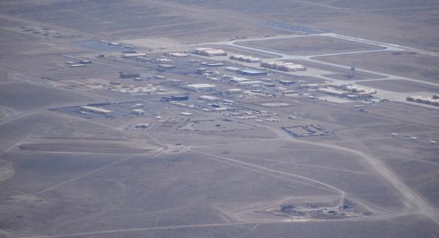 美国民间飞行员拍到51区最隐秘空军基地照片，神秘区域揭开面纱