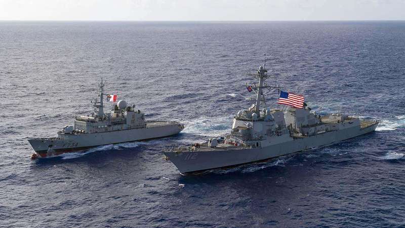美军来南海耀武扬威 殊不知中国海军早已布下天罗地网