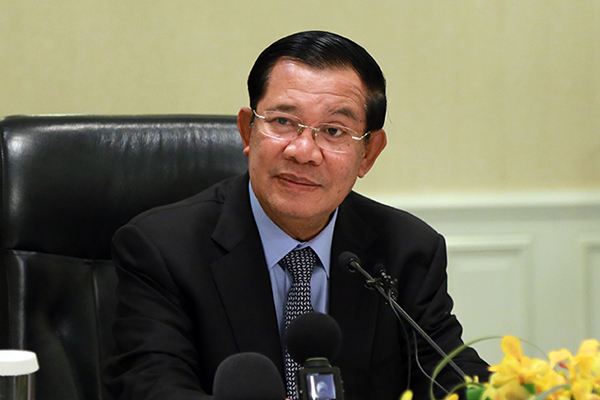 柬埔寨首相申请赴武汉疫区 中方婉拒后改赴北京