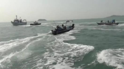 无需再忍！多艘大陆渔船暴力围攻、冲击台湾“海巡艇”！