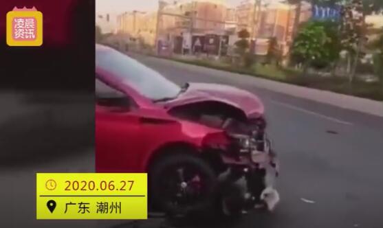 女司机衣着暴露开新车撞死人还微笑,没有一丝恐惧感!