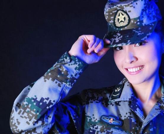 每年入伍的女兵有那么多，为何很少看到女兵退役？