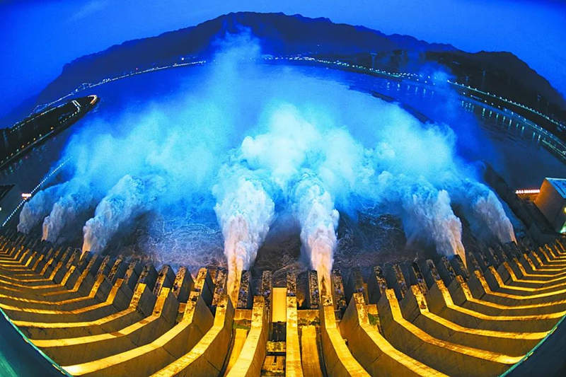 溃坝?变形?三峡大坝一再被黑 岛内专家都听不下去了.....