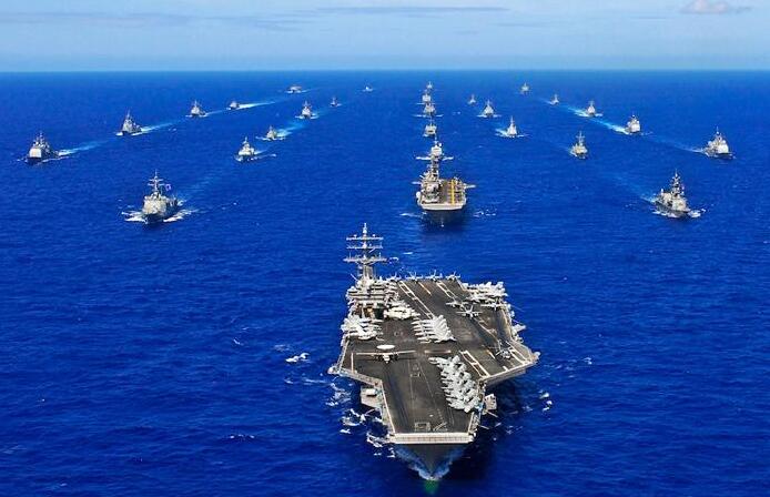 中国要警惕！美军航母战斗群正在南海演练新战法