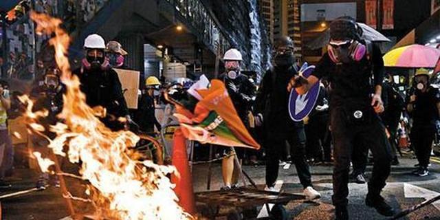 为了遏制中国，特朗普无所不用其极但几乎无人反对！看来遏制中国已渐成美国主流思想