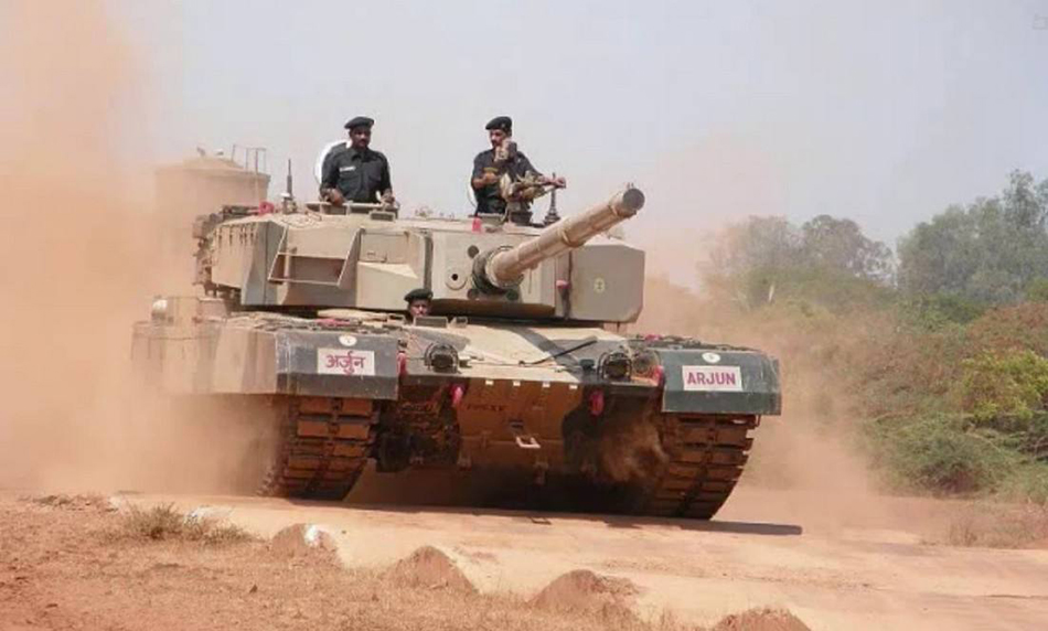 印度改进“阿琼”坦克：期望、吞金巨兽与军工困境