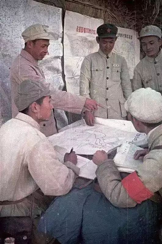 苏联摄影师镜头中新中国的第一抹彩色瞬间