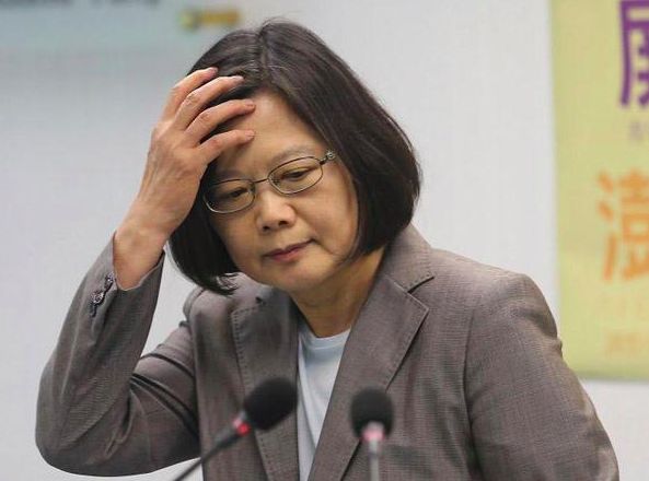 怪事！台湾民众突然向民进党道歉！还搞起了道歉大赛