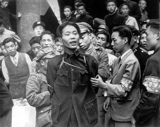 逃难，吃树皮，死刑犯，摄影记者镜头下内战时期的中国民生