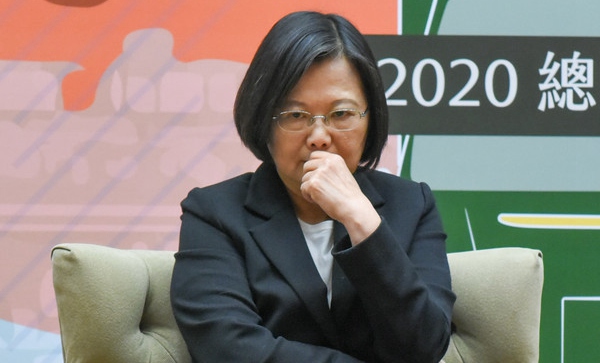 周忠菲：想靠《反渗透法》做台湾政坛“不死鸟”？