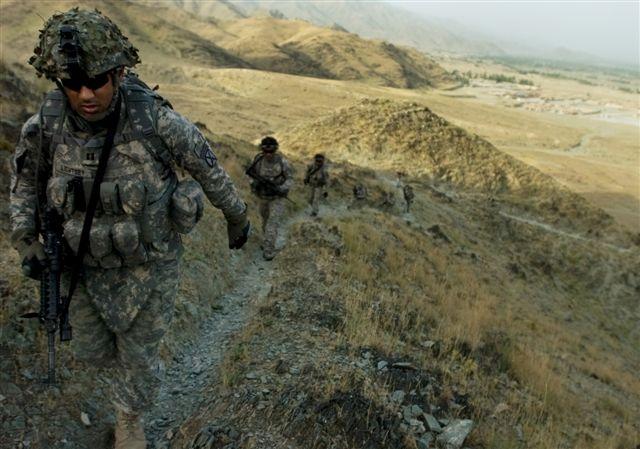 美陆军在阿富汗战争中的轮换特点及存在问题