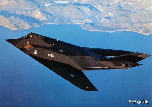 F-117隐身战机被摆上网出售？平民也可下单，这到底是怎么回事？