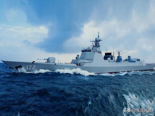 中国海军霸气现身太平洋某海域 应对“敌情”果断出击