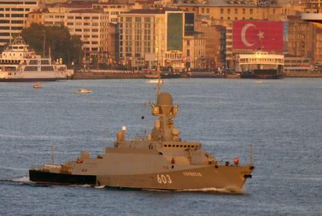 土耳其叙利亚打得火热，两艘携带远程巡航导弹的俄军舰前往地中海