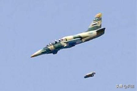 叙利亚空军被打惨了：珍贵战机凌空爆炸！这邻国凶悍入侵痛下杀手