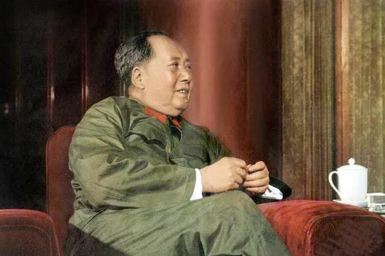 纪念毛泽东诞辰127周年 他在国外仍是巨星偶像般的存在！