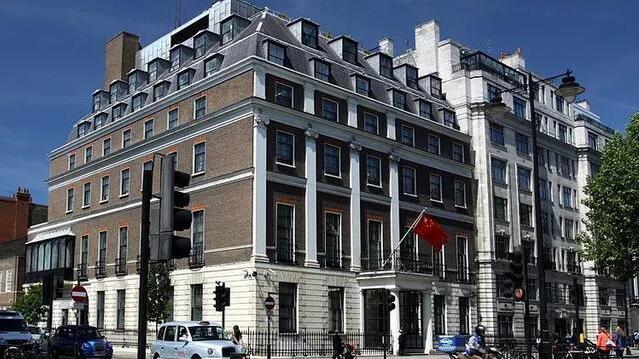 英媒妄称中国间谍被驱逐 使馆驳斥 敦促有关媒体摒弃意识形态和对华偏见
