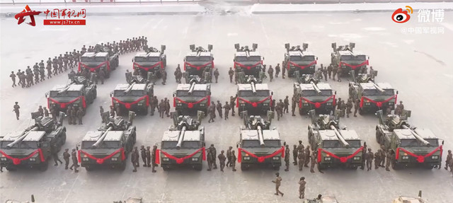 产量喜人！新型155卡车炮加速列装 新疆军区又一火力团换装